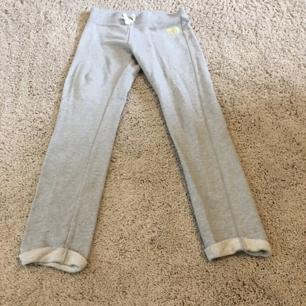 Osh Kosh Girls size 8 gray sweatpants